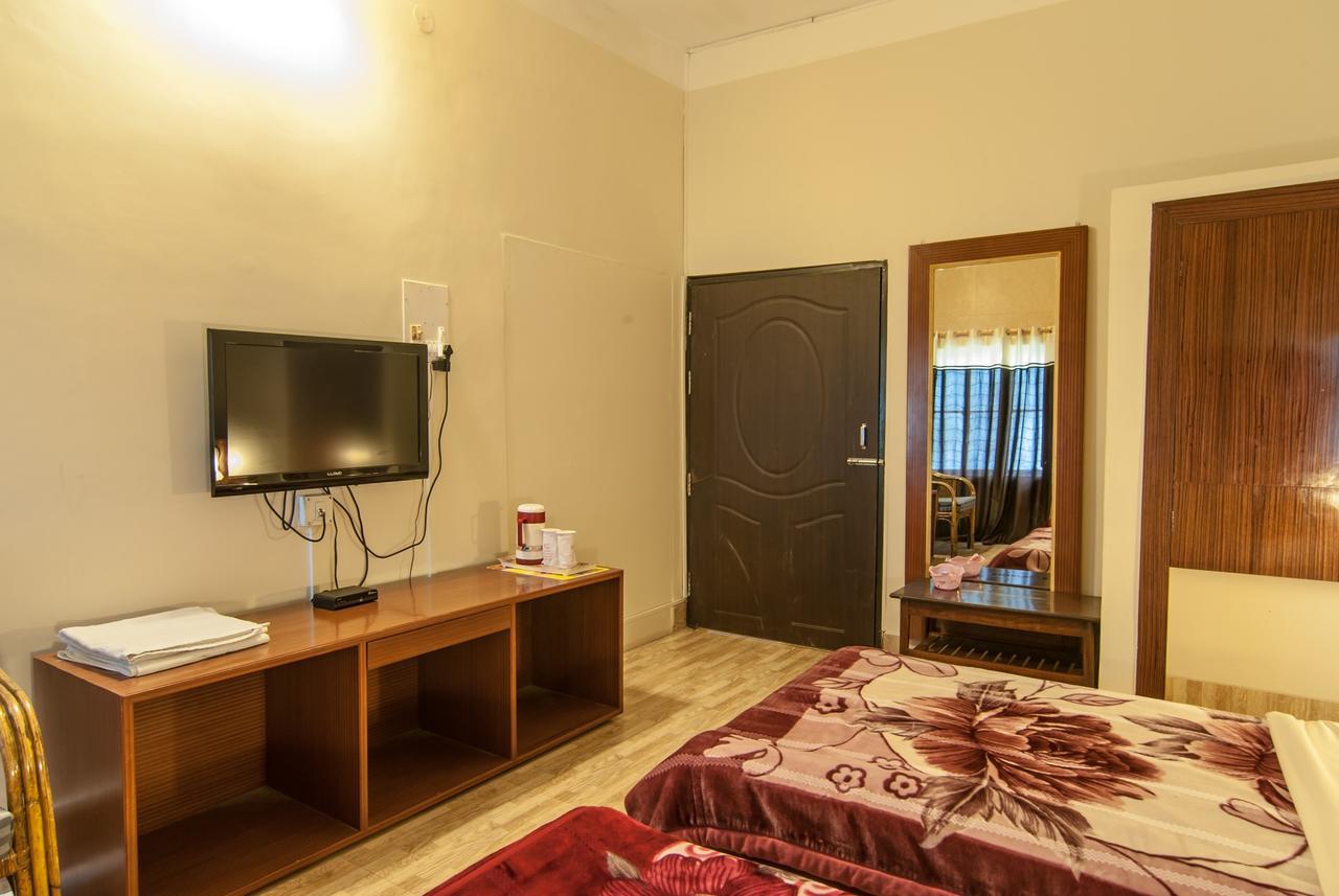 Hotel Jyoti Forbesganj Exterior foto